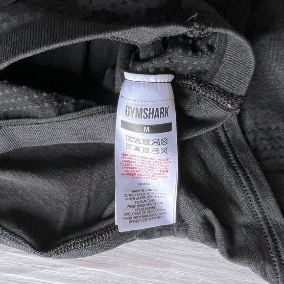 GYMSHARK two layer running shorts size M - Picture 7 of 12